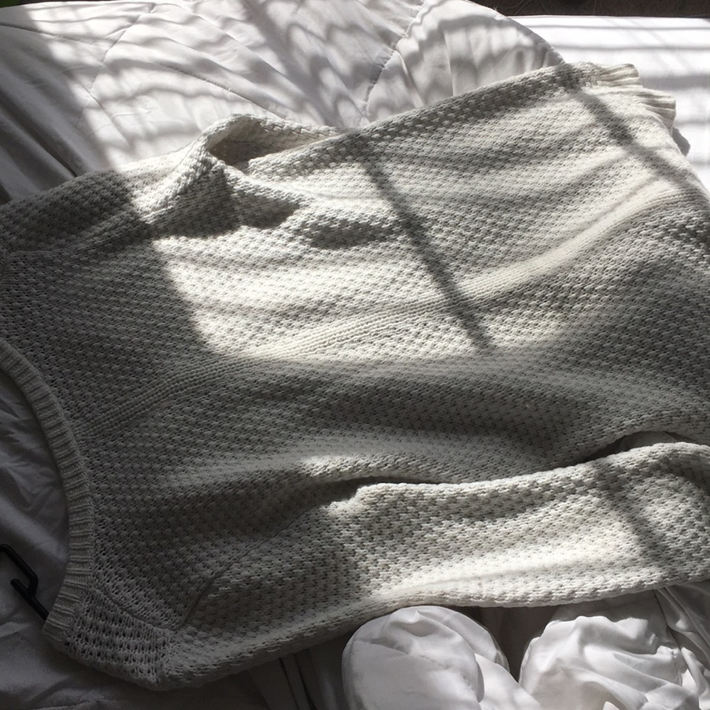 Sweater - Picture 5 of 5